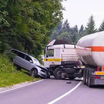 Truck accident lawyers